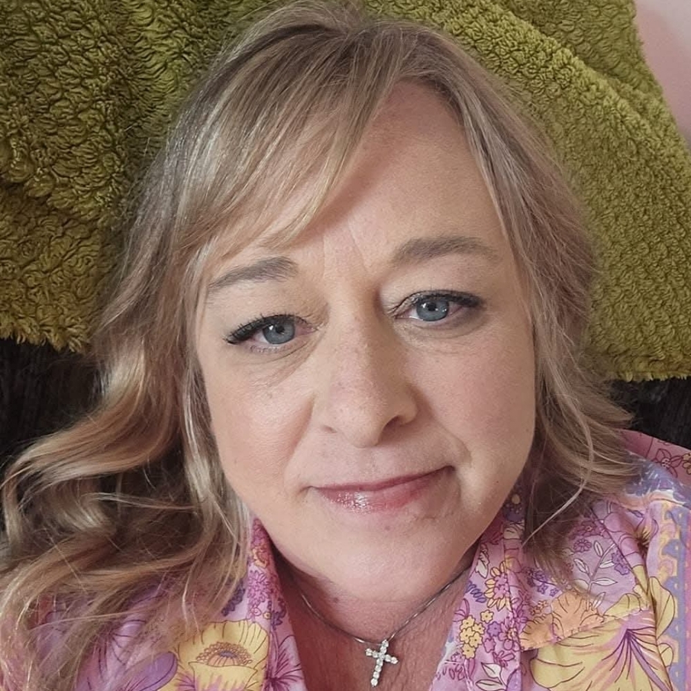 Meet your Posher, Cynthia